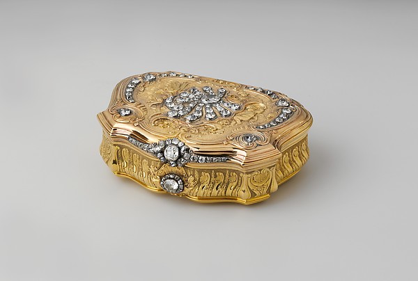 Lot 1: Louis Vuitton